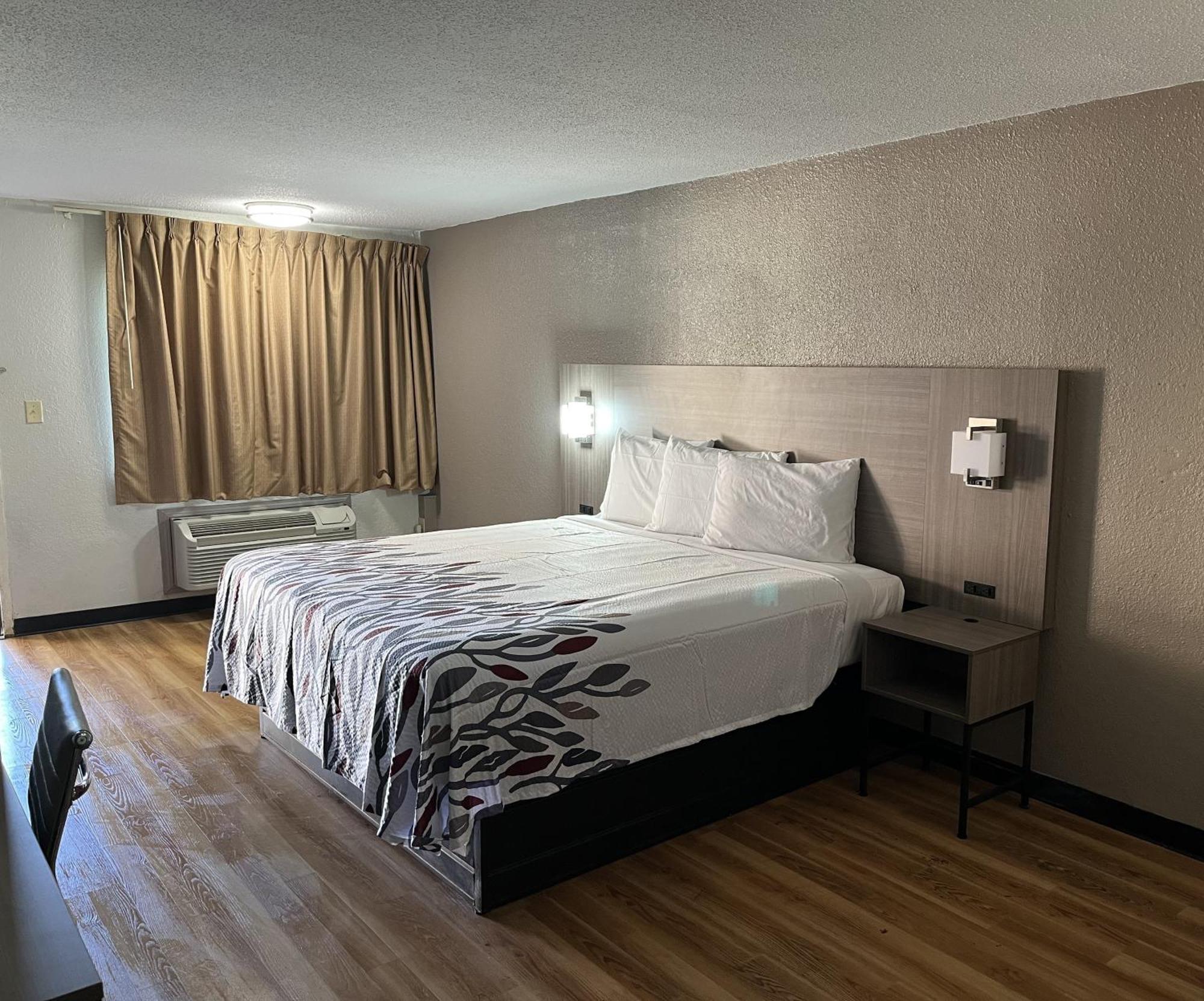 Red Roof Inn Memphis - Graceland Airport Экстерьер фото